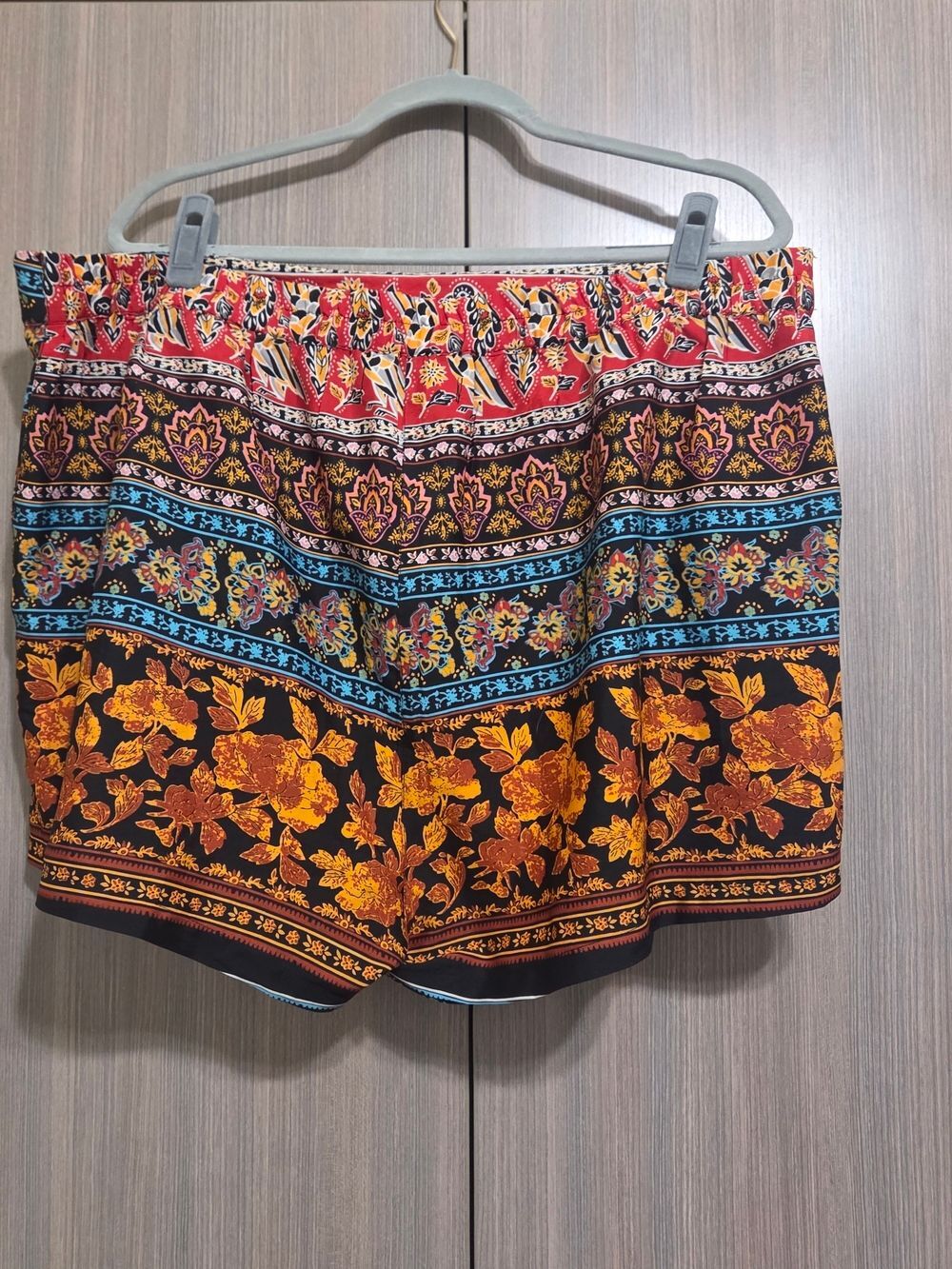 Floral Boho Drawstring Shorts - Picture 2 of 6